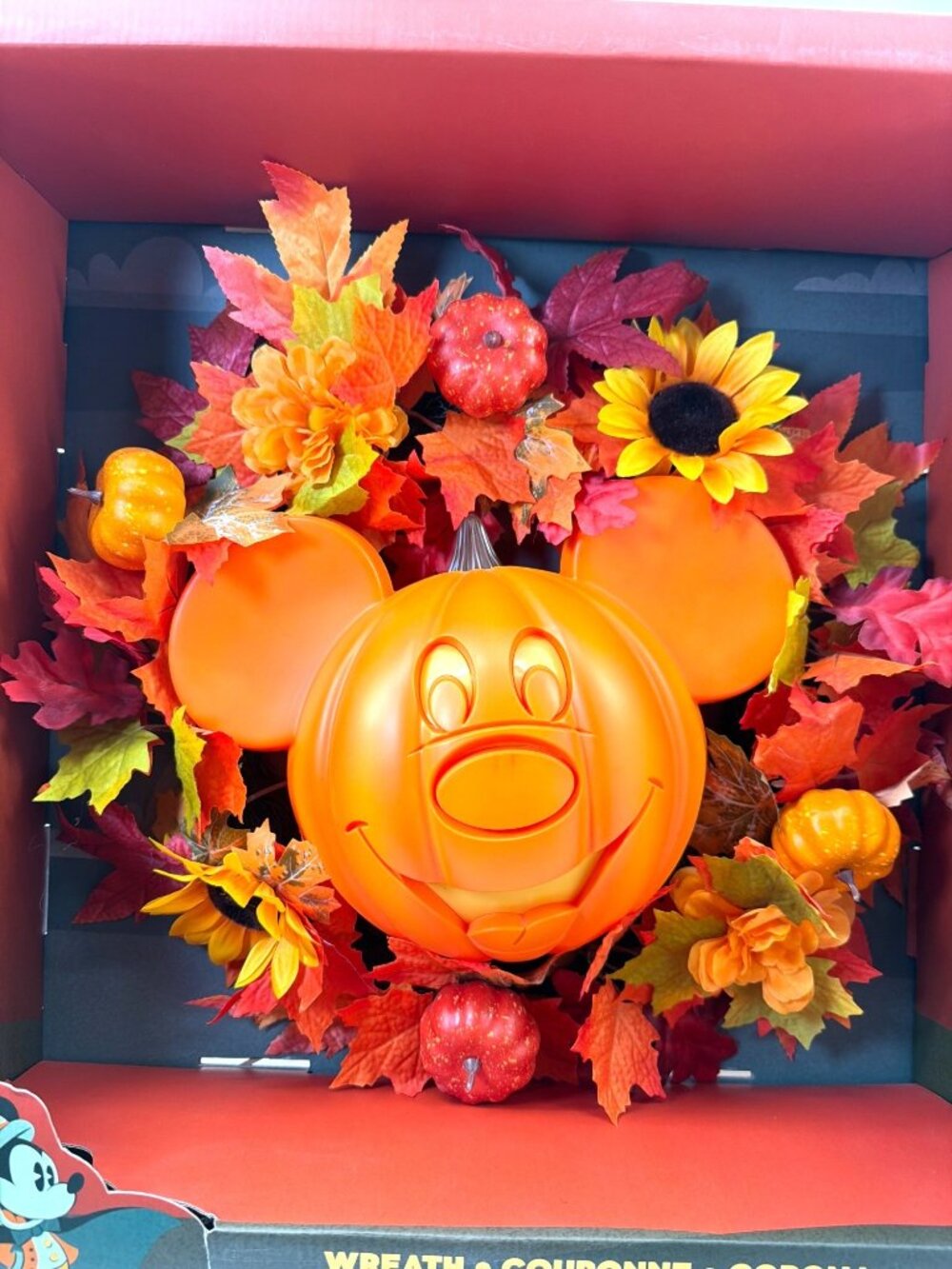 Disney Mickey Mouse Light-Up Halloween Wreath Jack o Lantern Pumpkin Decor